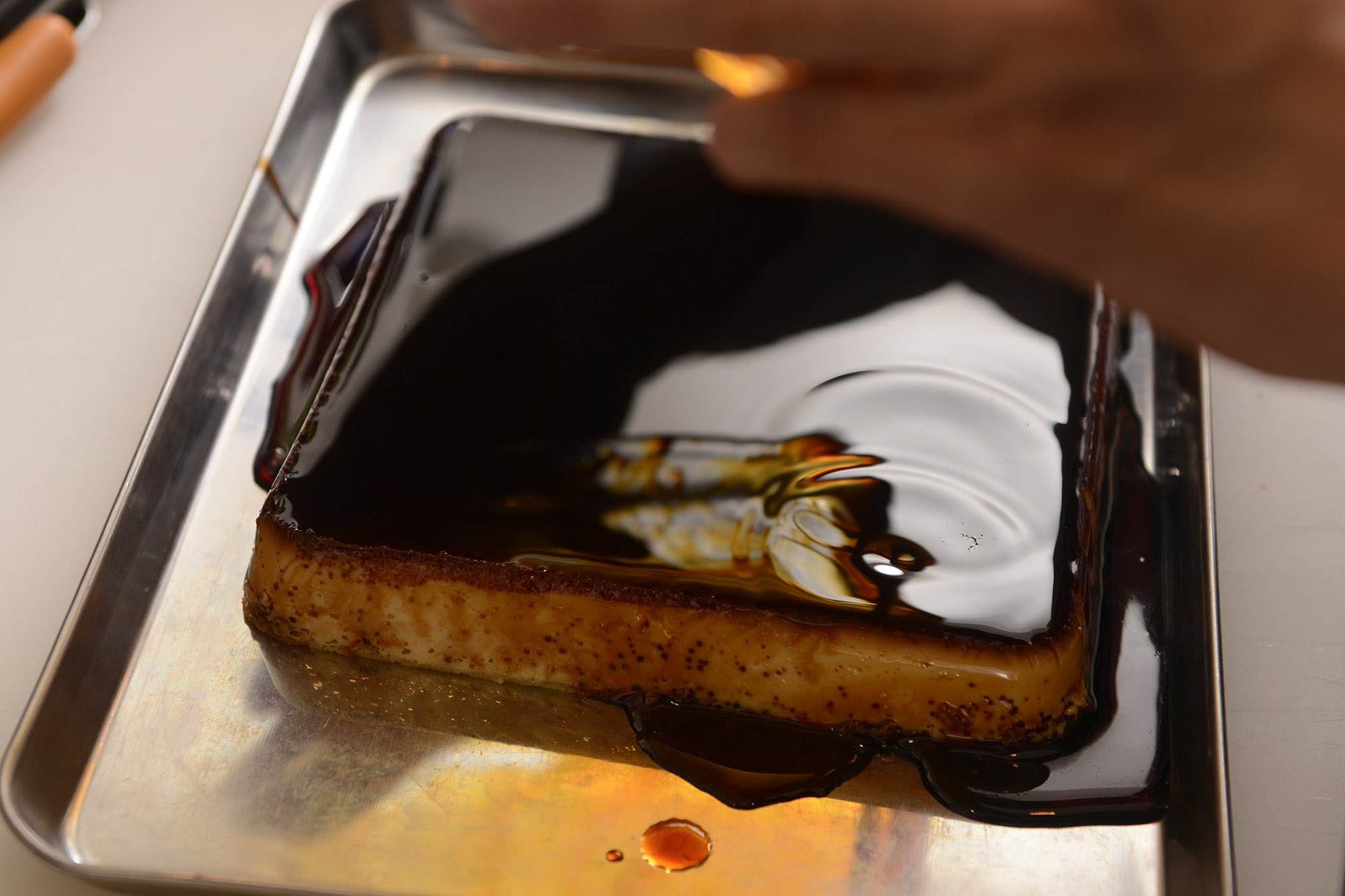 ひっくり返して型から外す。