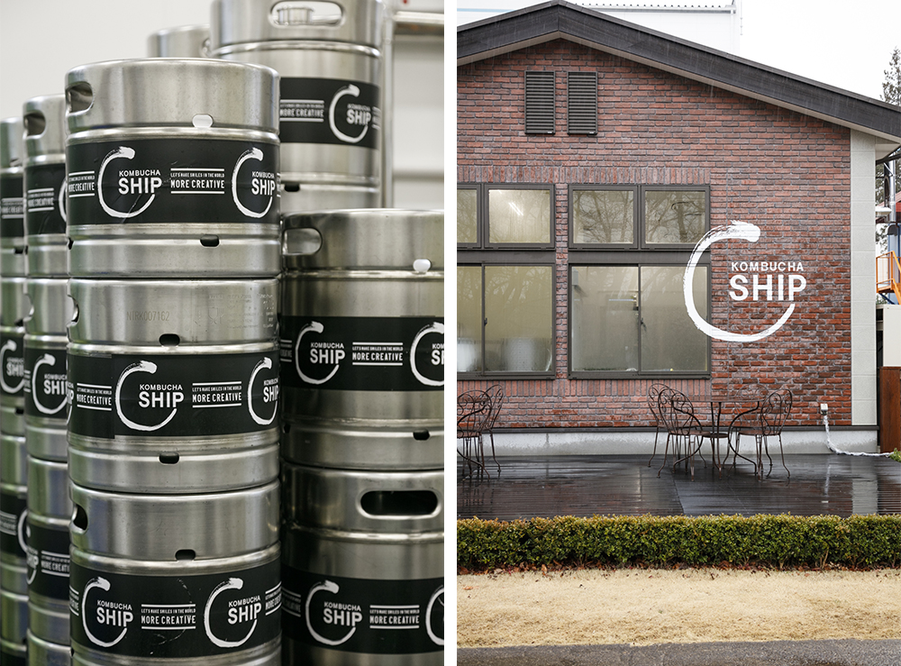 （写真左）樽詰めにして、飲食店への卸しも少しずつ増えてきた。 （写真右）工房のある敷地内では、毎月第２土、日曜に行われるファーマーズマーケットでコンブチャが飲める。