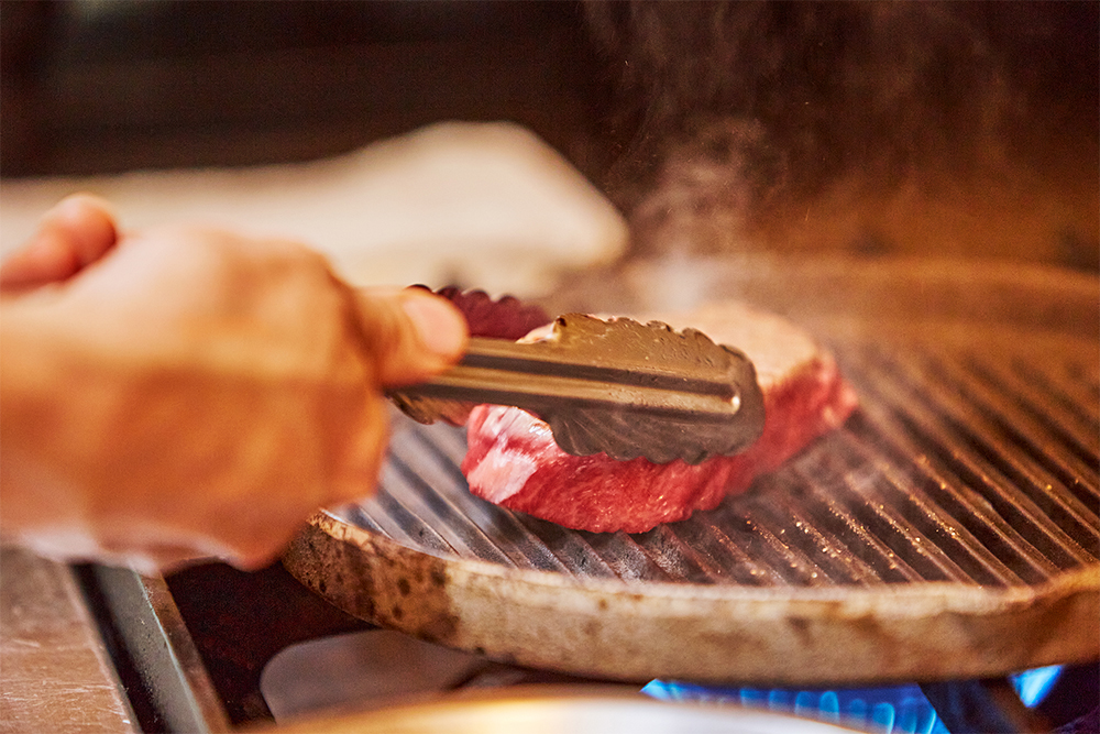 外側が１㎝ほど焼けていて、芯温56～62℃程度が理想
