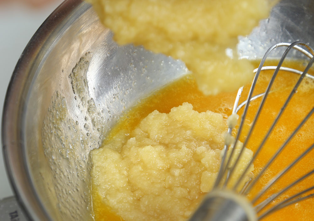 【５】リンゴのピュレを加える