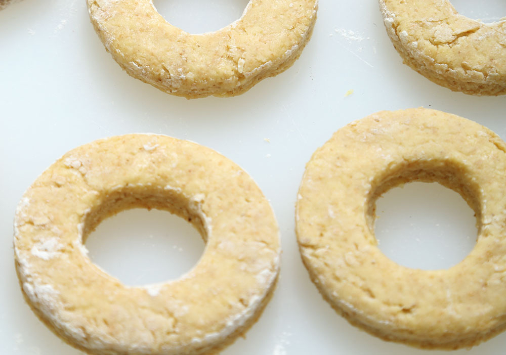 【10】型で抜く