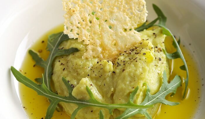 キャベツが一転、ビロードのような食感に。春キャベツのベルッタータ