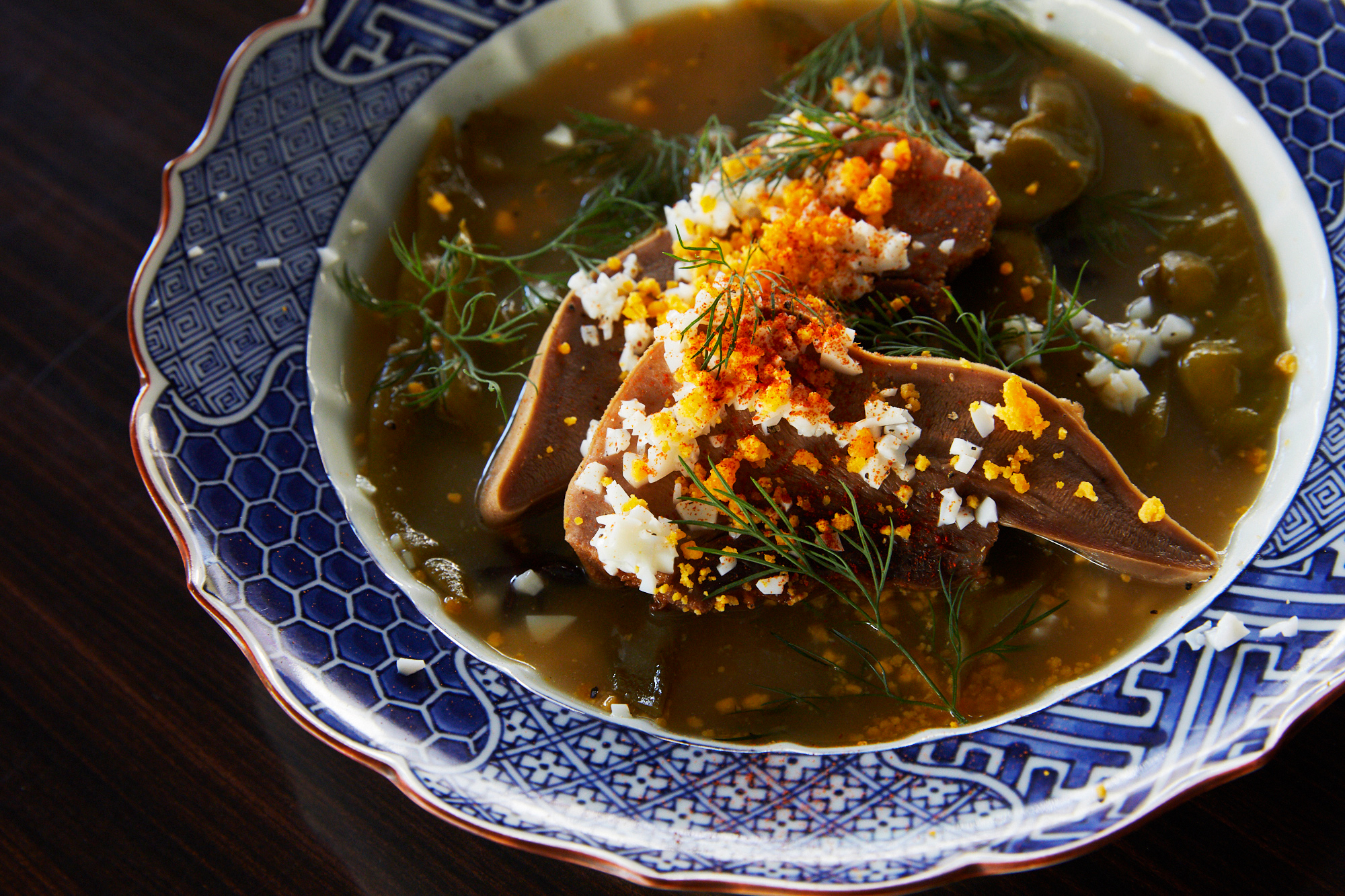 プロが知りたい、プロのレシピのコツ 02 素材の味を濁らせず、オリジナルの“五味”と“香り”の黄金律を作る。 スペイン料理「エスタシオン」× ベトナム料理「スガハラフォー」