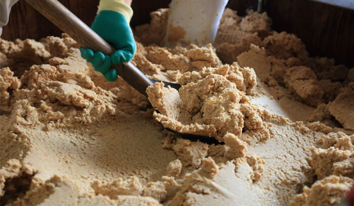 ようこそ発酵蔵へ【味噌　Miso】