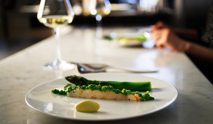 「きめ細かなアテンドで、より深く味わう時間へ導く」