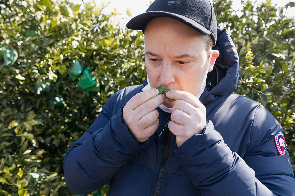 「Gracia（グラシア）」ジェローム・キルボフシェフ 1977年、フランス・パリ生まれ。バルセロナの三ツ星「サンパウ」のアシスタントシェフを経て、2006～2010年「サンパウ東京」エクゼクティブシェフを務める。2020年、広尾のガストロバー「グラシア」のシェフに就任。