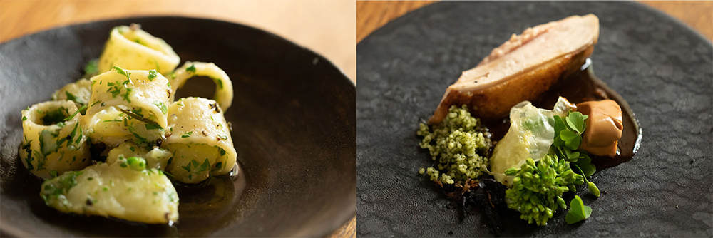 ローズマリーの香りをシンプルに効かせたパッケリ（左）に続いて、ほろほろ鳥のグリルが登場。やわらかなレバー、柑橘の酸味がきいたロマネスコのピュレも付け合わせに。 左[じゃがいも　パッケリ]、右[ほろほろ鳥　菜花　クスクス]