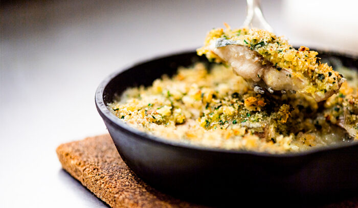 魚好きシェフに教わる「アジの香草パン粉焼き」