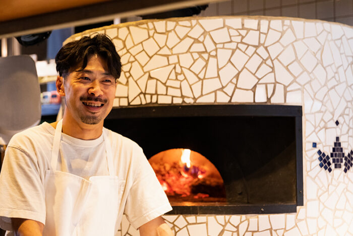 ピッツァ窯の熾火を二次活用。東京・国領「ドンブラボー」