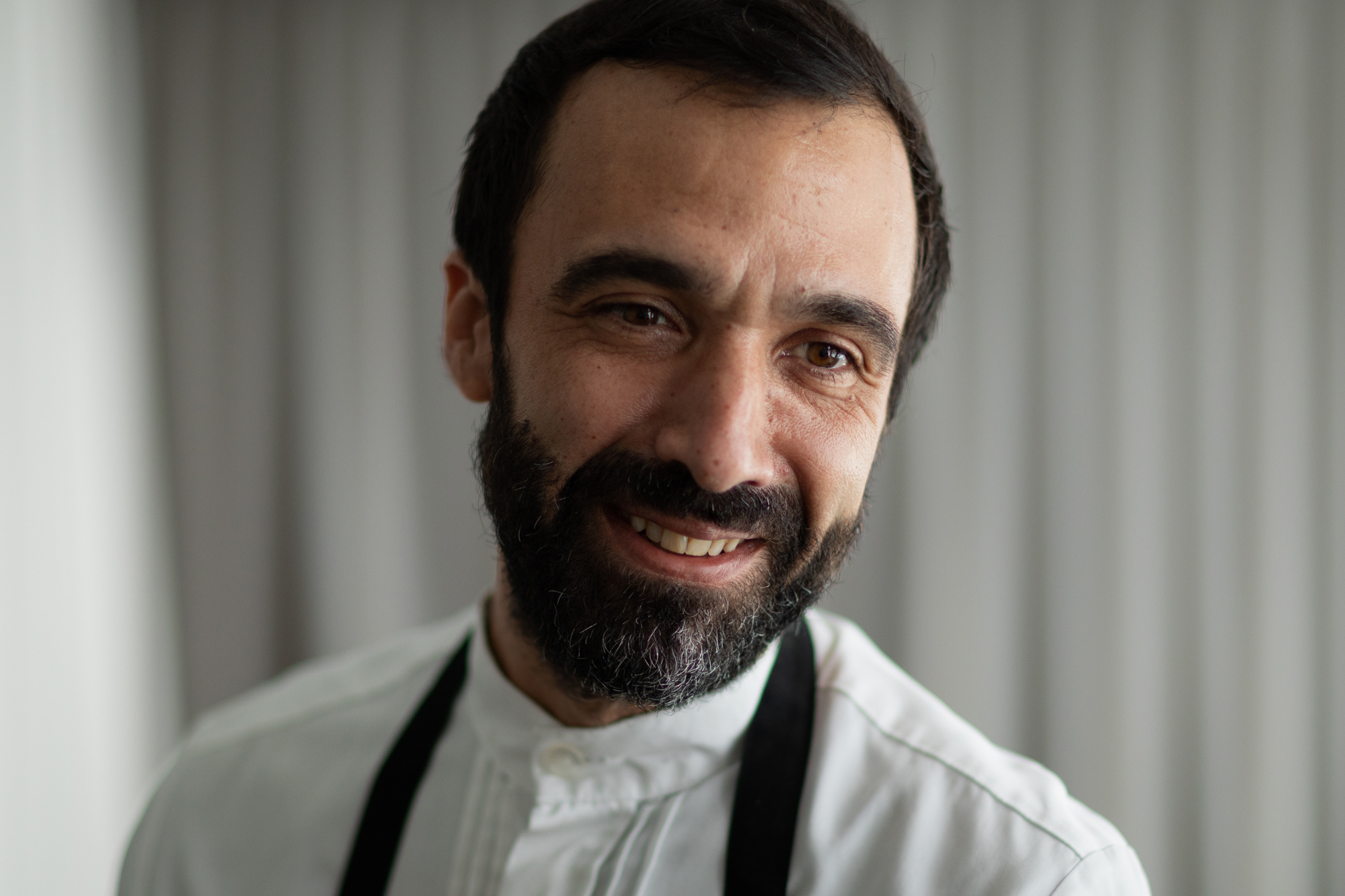 素材の声を聞く。素材に言葉を与える。 リオネル・ベカシェフ、辻静雄食文化賞専門技術者賞受賞