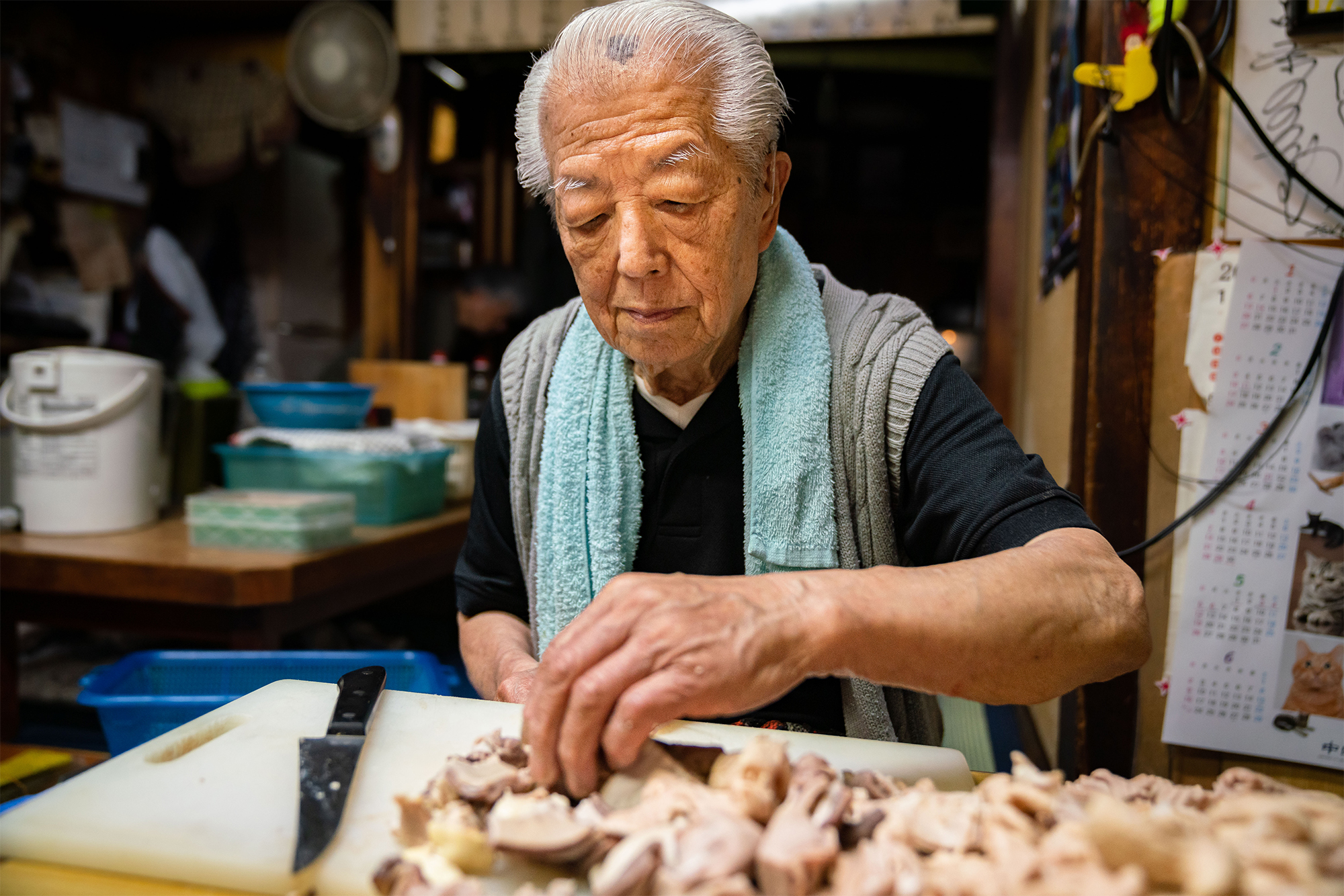 生涯現役シリーズ #17 86歳。「モツを串に刺すペースは２時間で450本くらいかな」 愛知・名古屋「どての品川」太田裕美