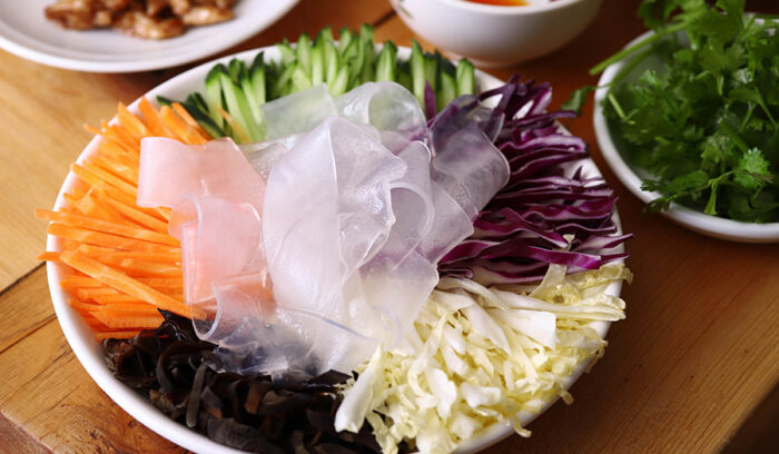 水溶き片栗粉を乾かし茹でるだけ 「板春雨」 