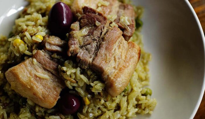 「荒井商店」の豚バラの炊き込みごはん