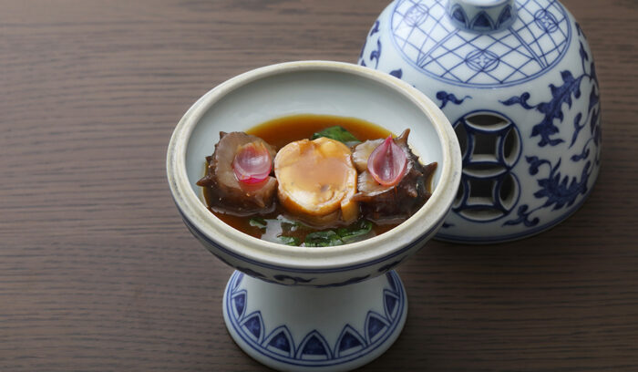 四川料理のソースとワインに酔う、新生「飄⾹（ピャオシャン）」が広尾にオープン