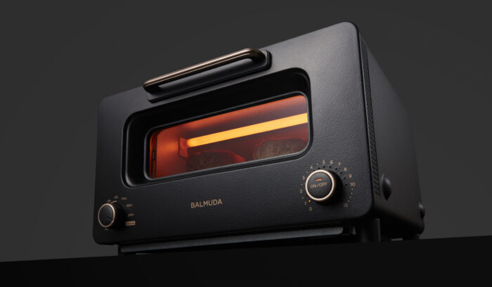  速攻高火力のサラマンダー機能を搭載 「BALMUDA The Toaster Pro」