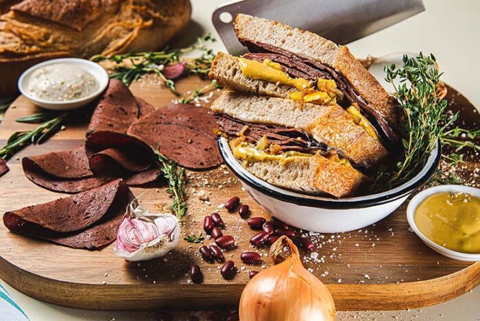 一過性の流行ではない“ヴィーガン”。世界の事例６選