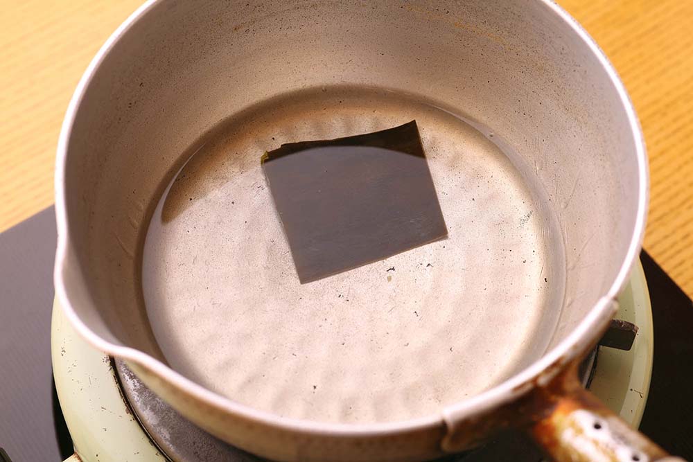 [１]だしをとる