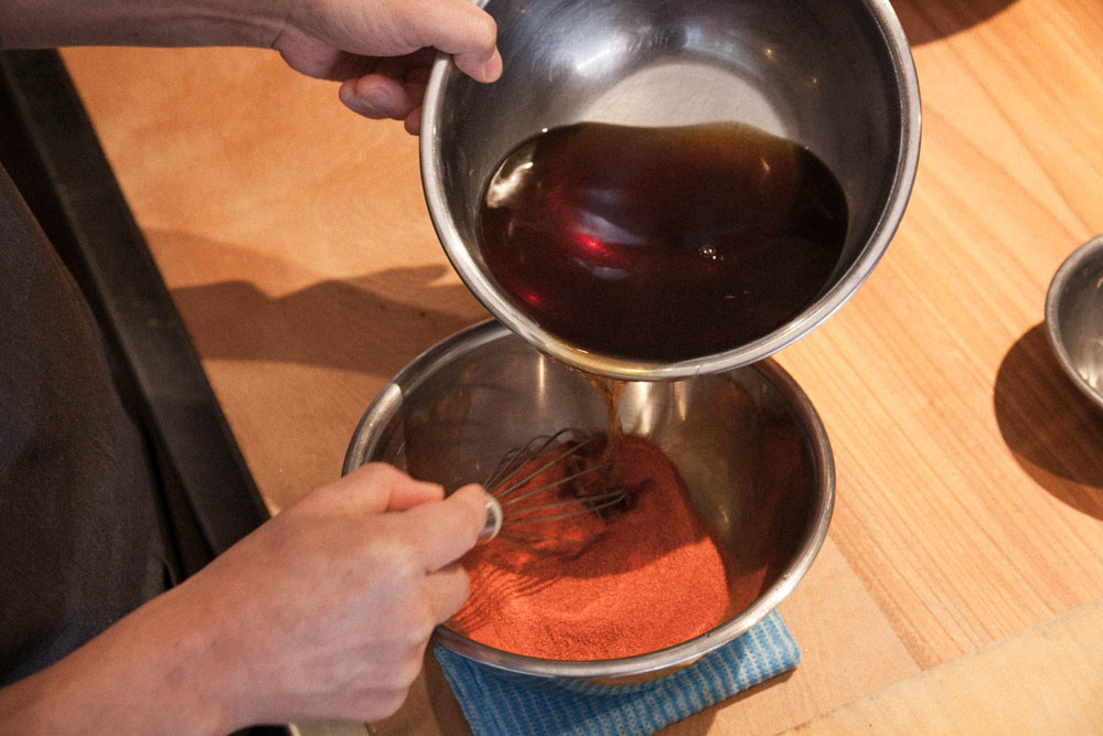 かえしに唐辛子を合わせる