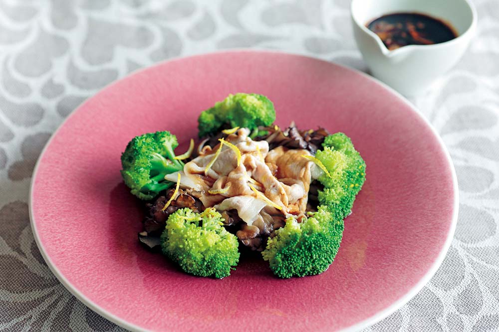 内臓の働きを良くして、気力・体力を養う「豚ロースの薄切り肉とブロッコリーの蒸しもの」