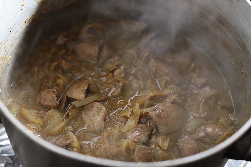 煮詰まった鶏レバー