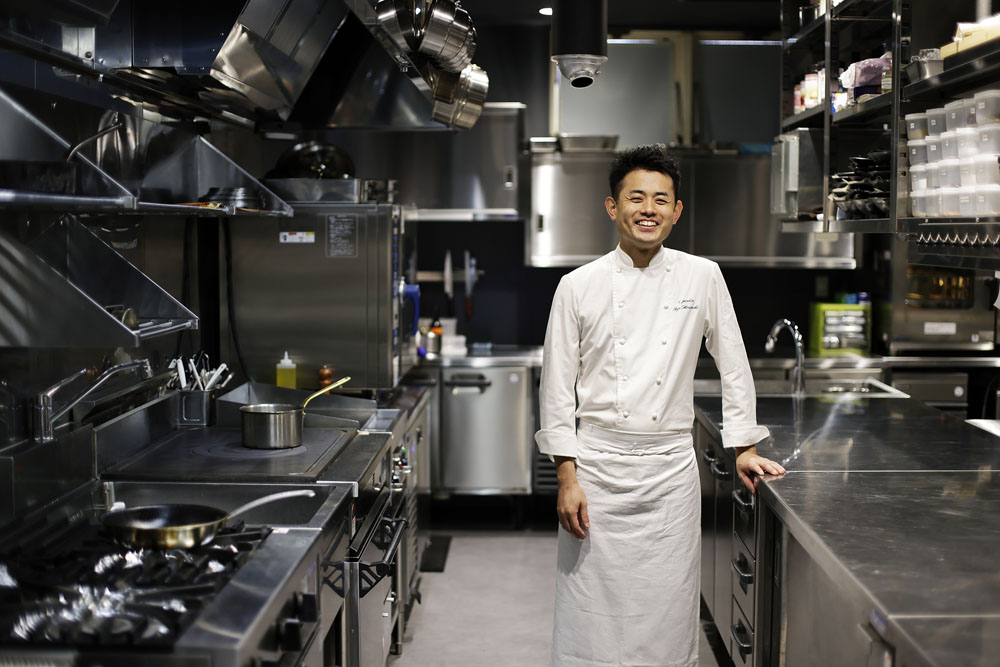 “ガストロノミーのエベレスト”で頂点に輝いた日本人シェフの新天地 福井「ル ジャルダン」堀内亮さん