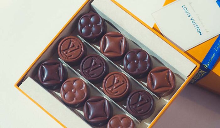 France [Paris] スターパティシエがルイ・ヴィトンのために創作。展覧会場限定スイーツ