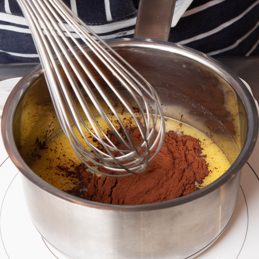 バターに溶かす