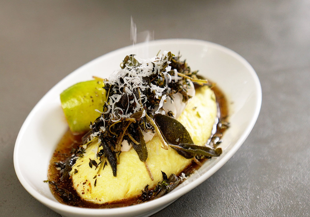 ハーブバターオムレツ