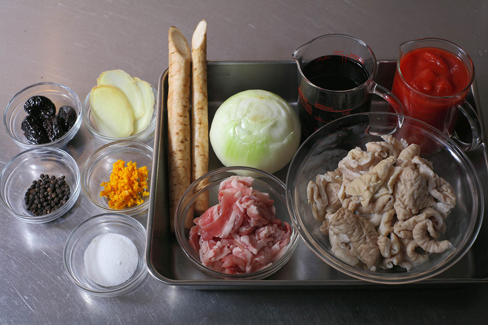 「フレンチ モツ煮込み」の食材