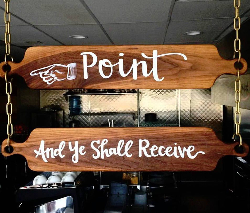 カウンター上にあるメニュー