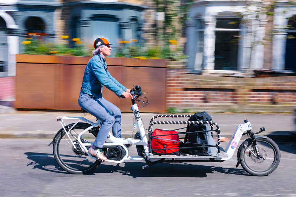 デリバリーは電動自転車