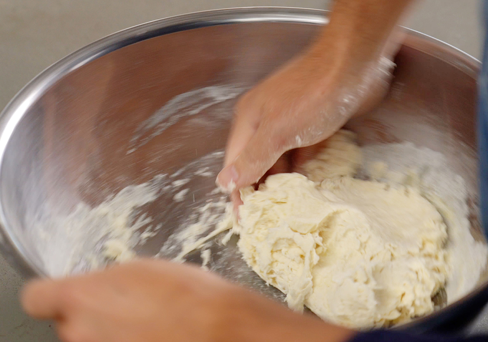 生地をまとめる