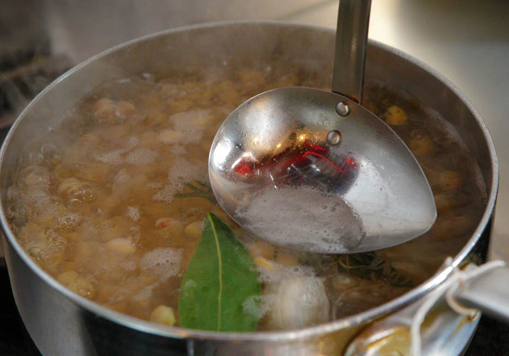 アクをしっかり取る