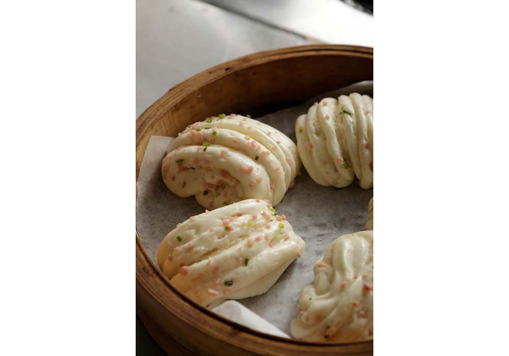 刻みネギとハムの花巻