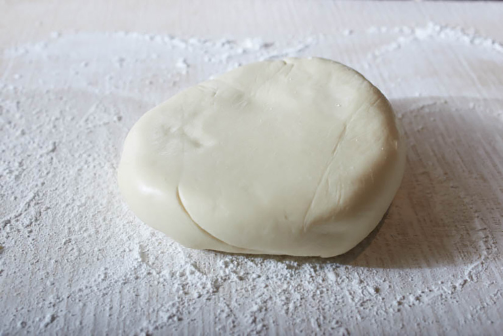 再び踏み、折り畳み、冷蔵熟成へ