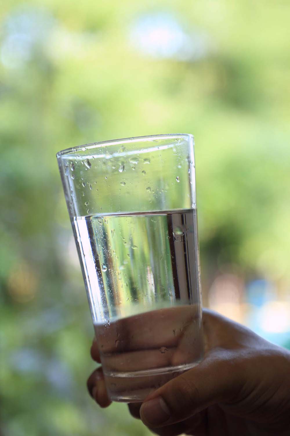 丹沢山系の湧水を使用。中硬水で重厚なビールと相性が良い。