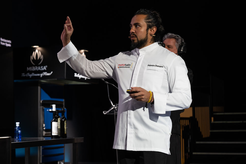 開店から７年で、国内での確固たる評価を獲得したアレハンドロ・チャモロ。「南米各国それぞれの違いを認識してほしい」と語る。