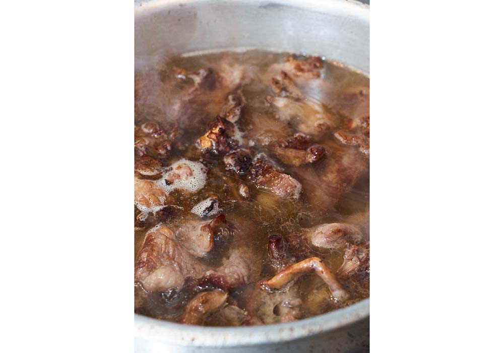 やわらかくなるまで煮る