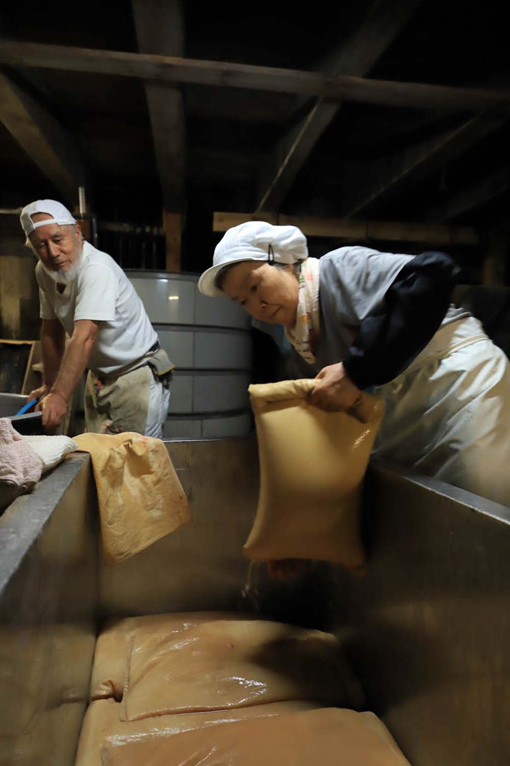 【ようこそ発酵蔵へ】130年の歴史を紡ぐ酢酸菌のバトン