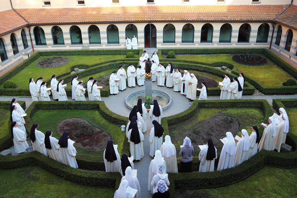 祈りの時間が始まり