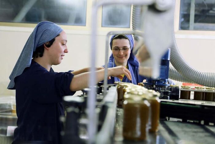 Perché i vini e i cibi prodotti dalle suore sono così buoni.