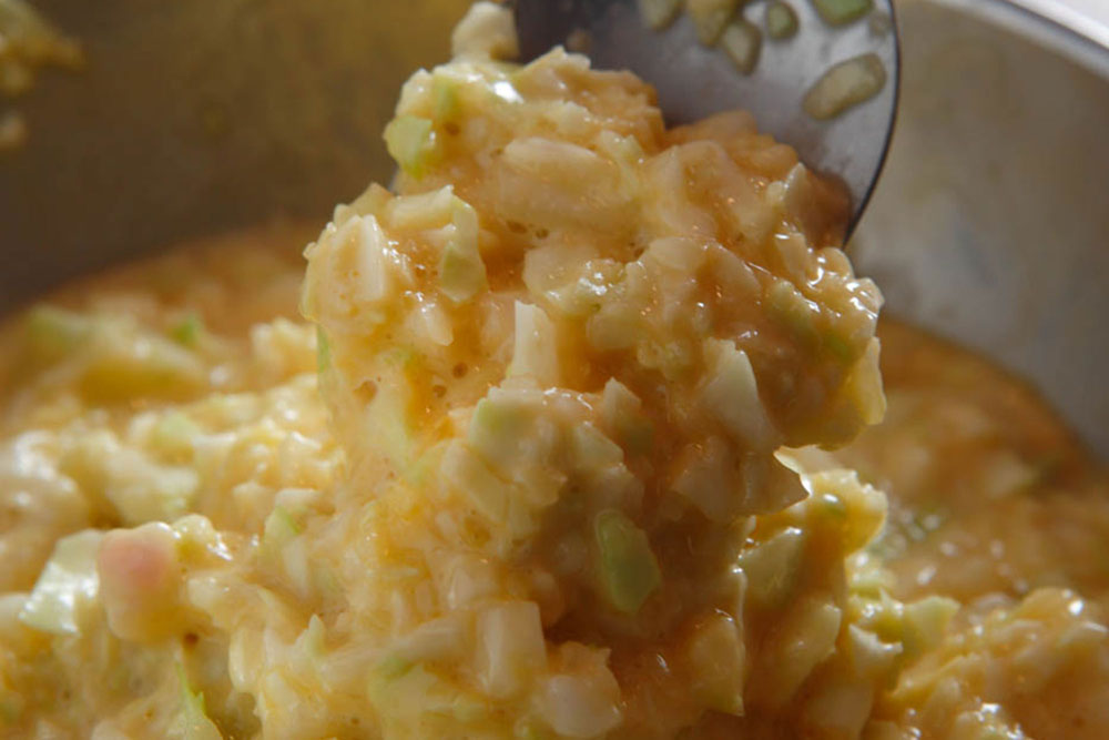 刻むように混ぜる