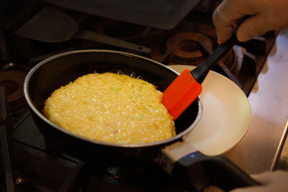 揺すりながら焼く