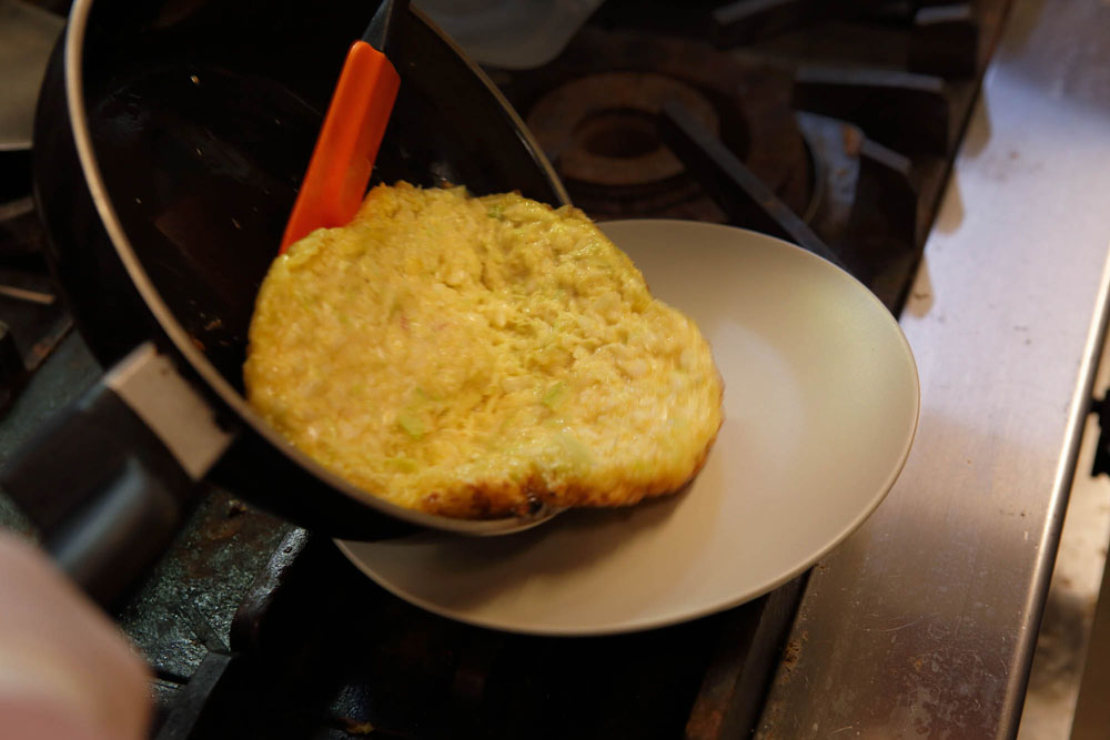 皿に移して裏返す