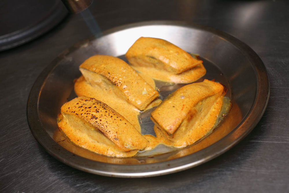 焼き目をつける