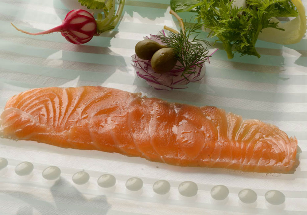 【DIYレシピ】冷燻装置もDIY！絶品スモークサーモンの作り方