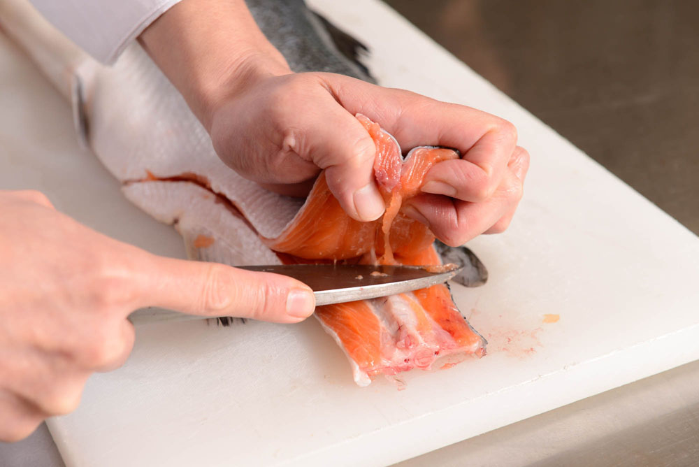 背骨から身を外す