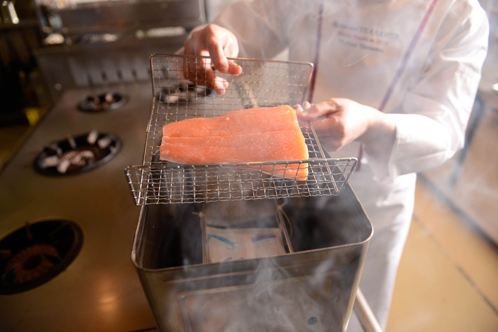 サーモンをセットする