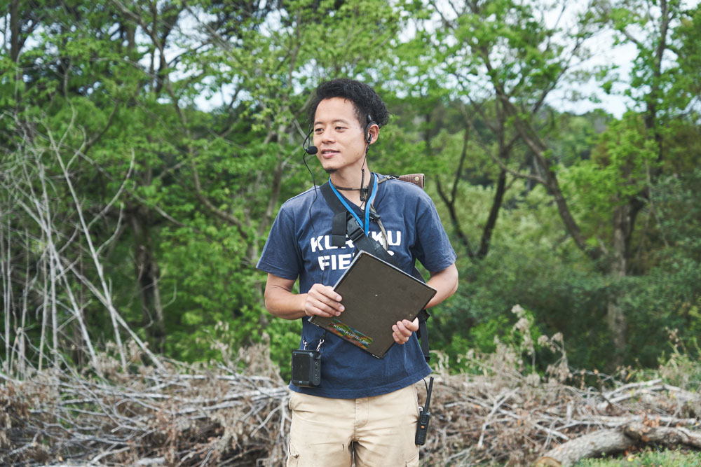 全体の進行役は吉田和哉さん。季節と共に刻々と変化する場内の生きものたちの状態を見ながら、プログラムの調整を重ねて、実施へと導きます。