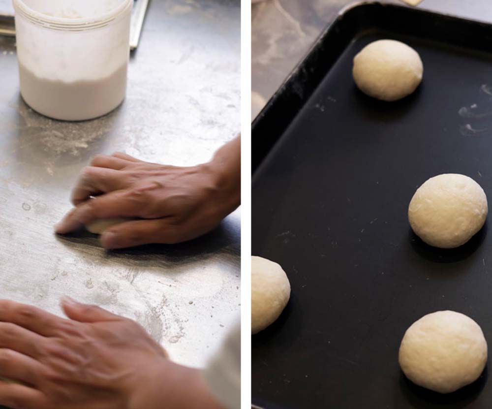 手の中で転がすように表面の生地を張らせ、丸める。天板に並べる。